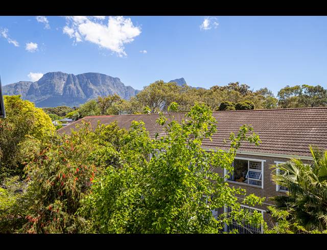 2 BEDROOM APARTMENT FOR SALE IN KENILWORTH